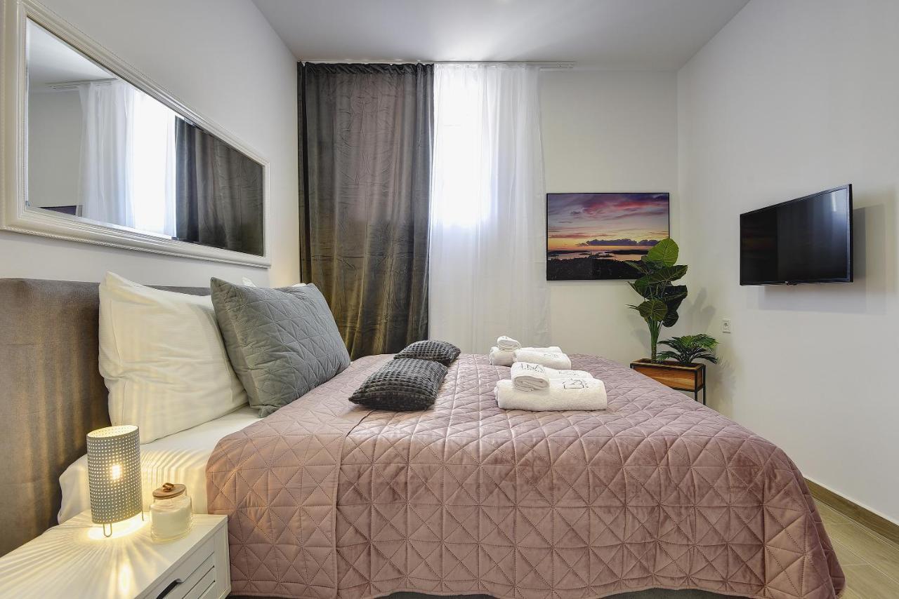 D&A Central Luxury Apartments With Free Parking Pula Dış mekan fotoğraf