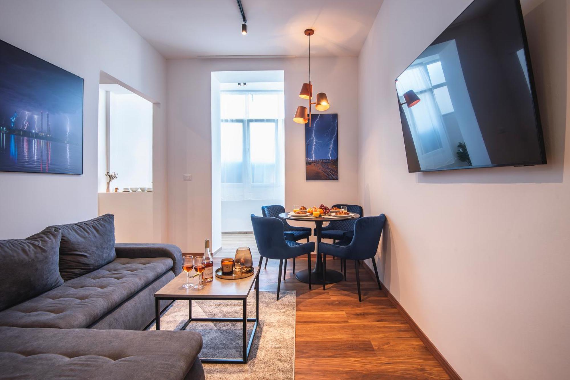 D&A Central Luxury Apartments With Free Parking Pula Dış mekan fotoğraf